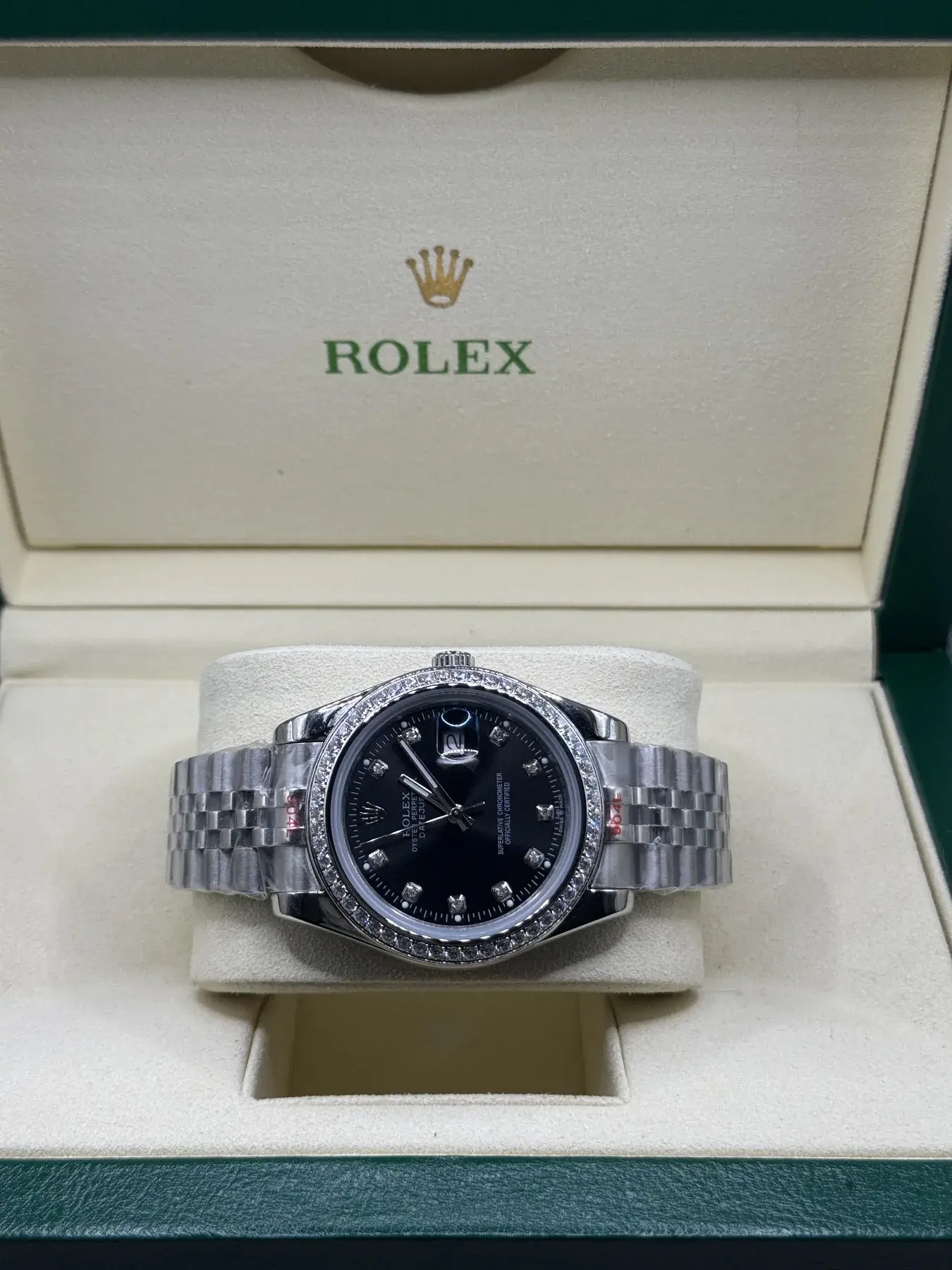 Rolex Datejust 41 · Zwart, diamanten bezel