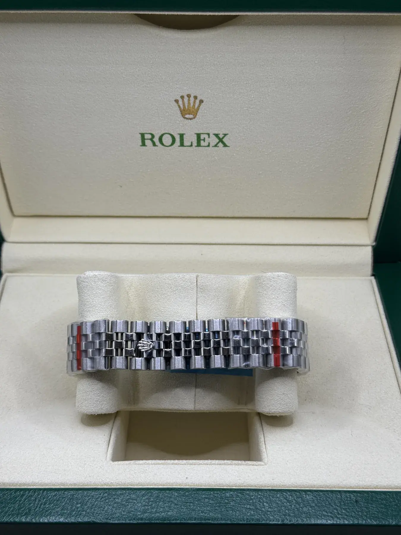 Rolex Datejust 41 · Zwart, diamanten bezel