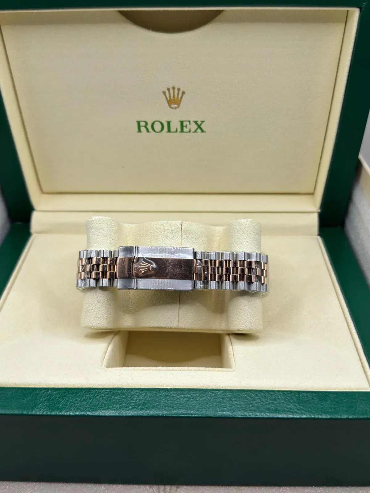Rolex Datejust 41 · Bicolor, zwart diamant