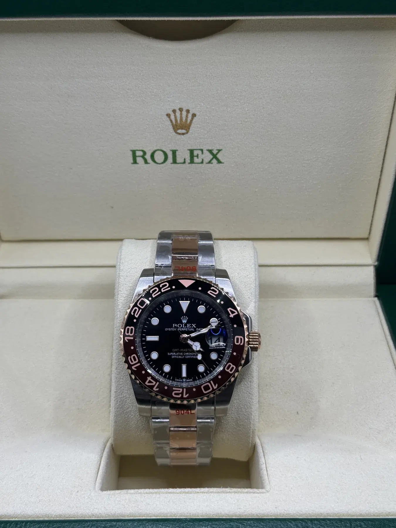 Rolex GMT-Master II "Root Beer" · Bicolor